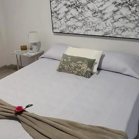 Heights 7 - Two Bed * 로스크리스티아노스